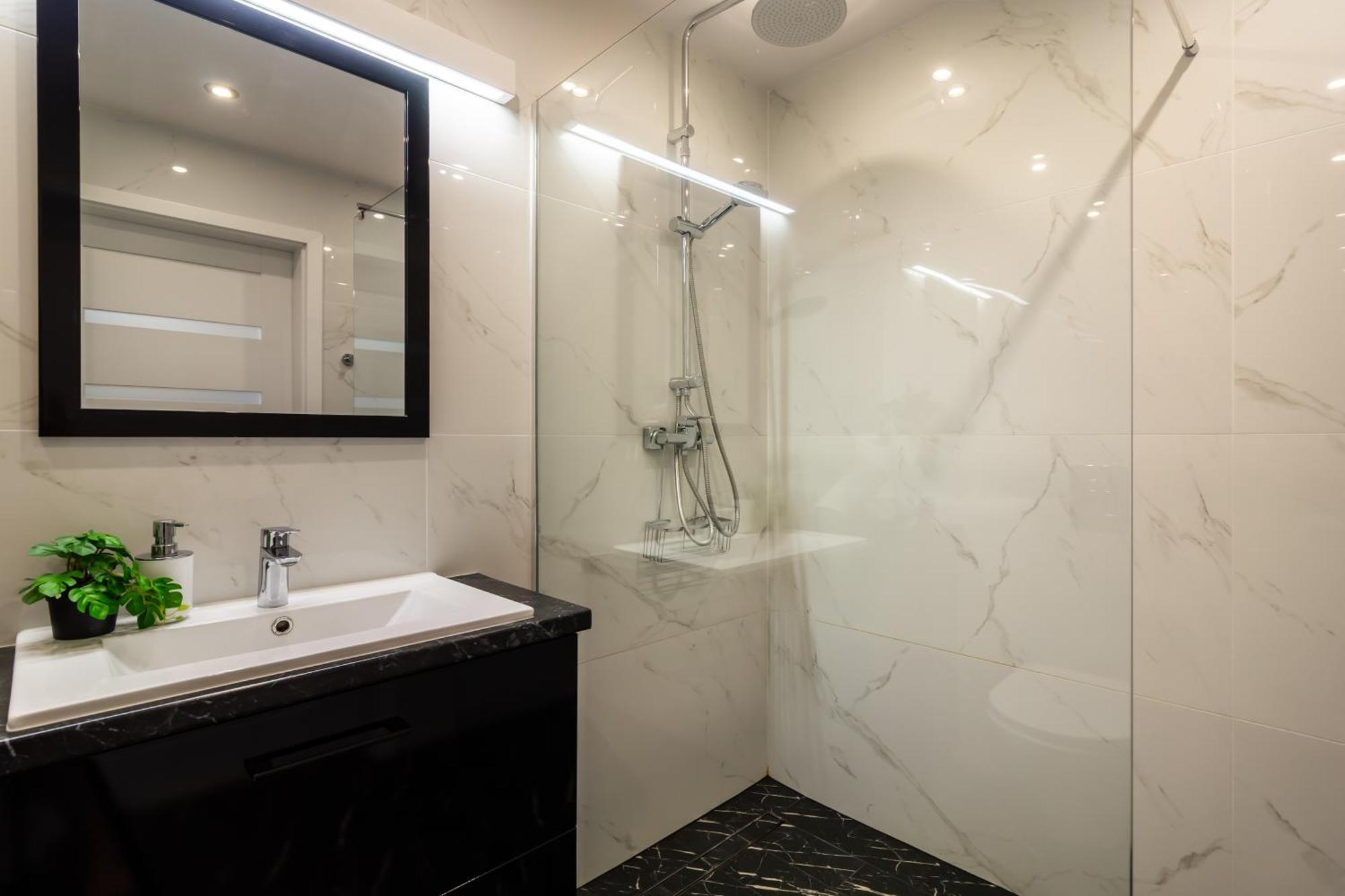 Apartament Near Sky Tower Wroclaw Ngoại thất bức ảnh